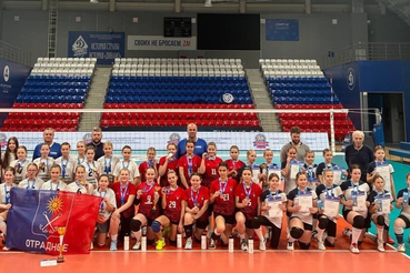 Юные звёзды волейбола блеснули на первенстве в Сосновом Бору