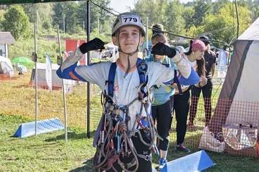 Валентин Родионов обгоняет соперников на всероссийских стартах!