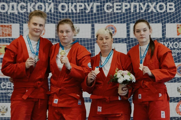 Кто сказал, что девочки не дерутся? Дерутся и побеждают!