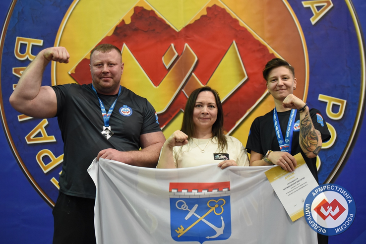 На пьедестале чемпионата России по армрестлингу