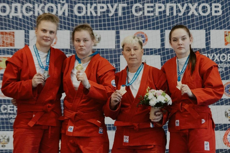 Кто сказал, что девочки не дерутся? Дерутся и побеждают!