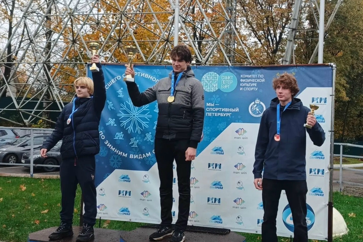 Новые медали спортсмена Ленобласти в лыжном двоеборье