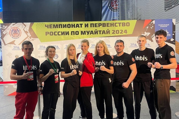 Высокие результаты показали спортсменки из Ленобласти на чемпионате и первенстве России по муайтай
